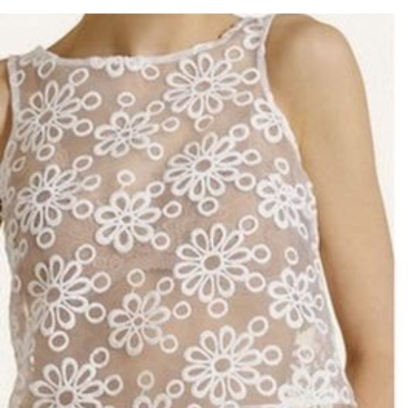 BB Dakota Organza Flower Embroidered Cropped Top - Picture 8 of 10